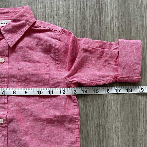 NWT Janie and Jack Boys Linen Button Up Roll-Cuff Shirt & Striped Socks Red 4 - Picture 6 of 12